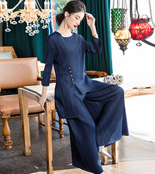 Round Neck Sleeves Loose