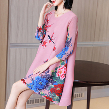 Chinese Style Retro Printed Mother's Dress Spring 2021 New Women's Loose Plus Size Pleated Dress