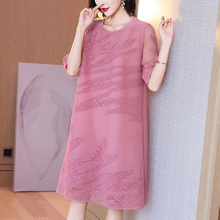 High End Embroidered Dress Spring 2021 New Women's Loose Plus Size A-line Pleated Dress