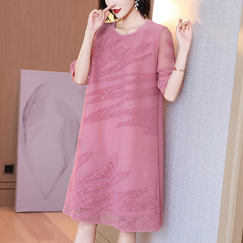 High End Embroidered Dress Spring 2021 New Women's Loose Plus Size A-line Pleated Dress