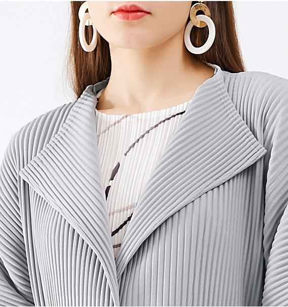 H9b9133c87d184428b986ecf67d9ee0b16