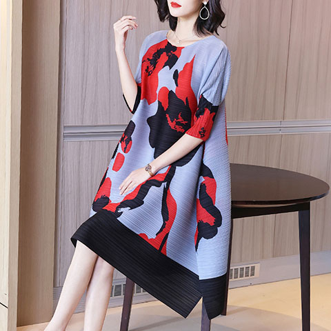 Pleated Middle Aged Mother's Print Age Reduction Dress Spring 2021 New Women's Loose Cover Belly Show Thin A Word