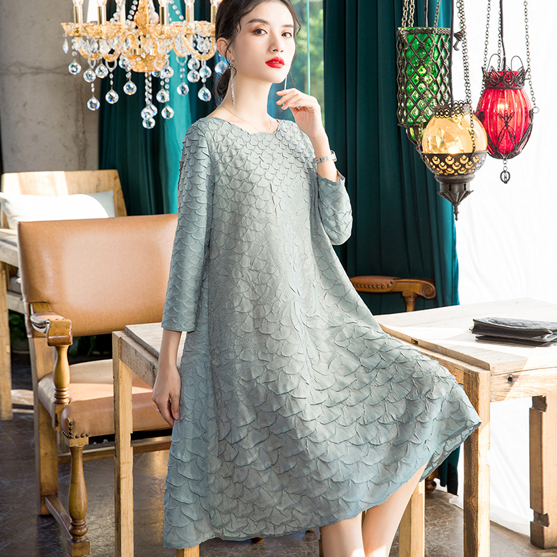 Spring 2020 Trend Women Loose Large Embroidered Pleated A-line Dress