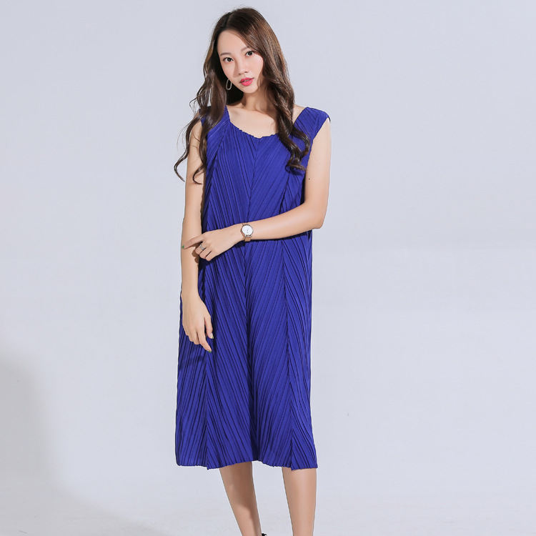 Pleated Solid Loose Dress Sleeveless Wide Shoulder Strap Design
