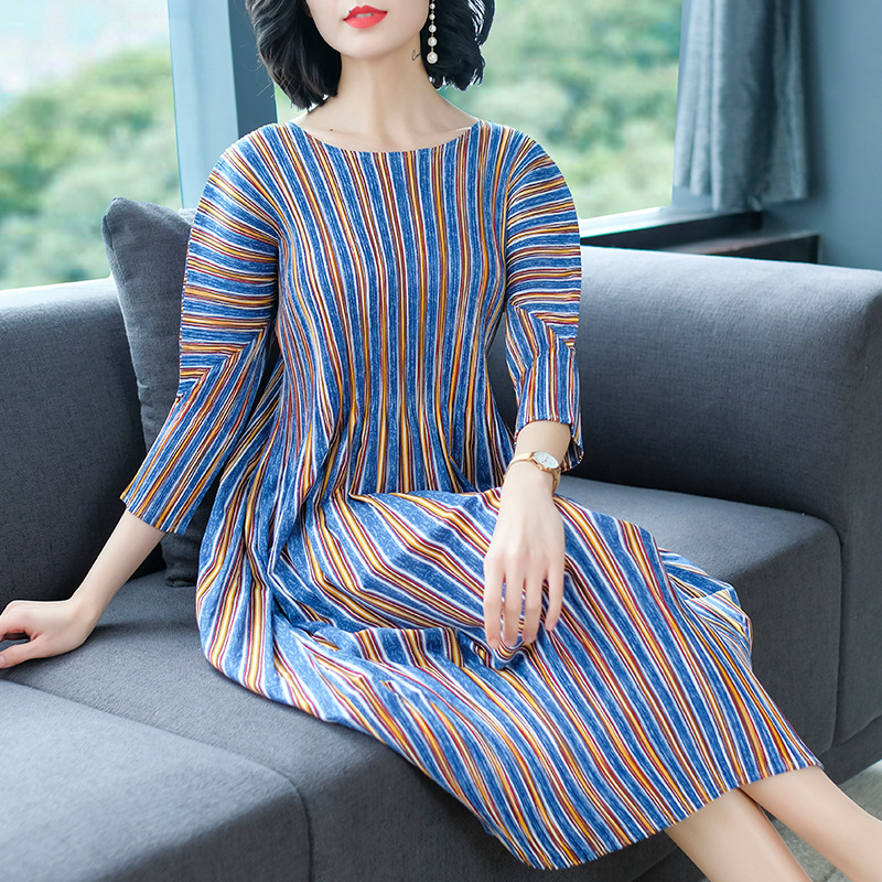Spring Women Pleated Stripe Big Size Dresses New Casual Popular Wear
