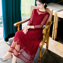 Lace Embroidered Dress 2020 Spring New Slim Large Mother's Pleated Dress