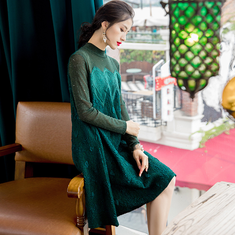 New Women's Fashion Embroidered Beaded Long Sleeve Large Pleated Dress In Spring 2020