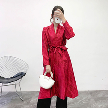 Women Winter New Pleated Windbreaker Loose Large Size Strap Double-layer Thickened Double-sided Coat