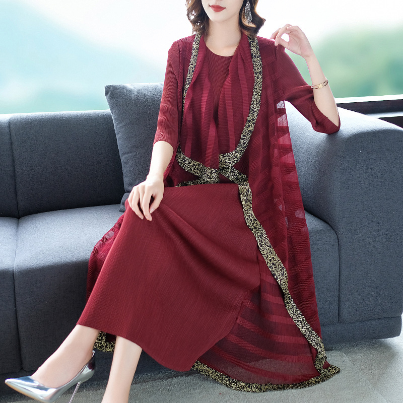 Pleated Dress Autumn 2019 New Women's Long Fake Two Loose Big Size Dress