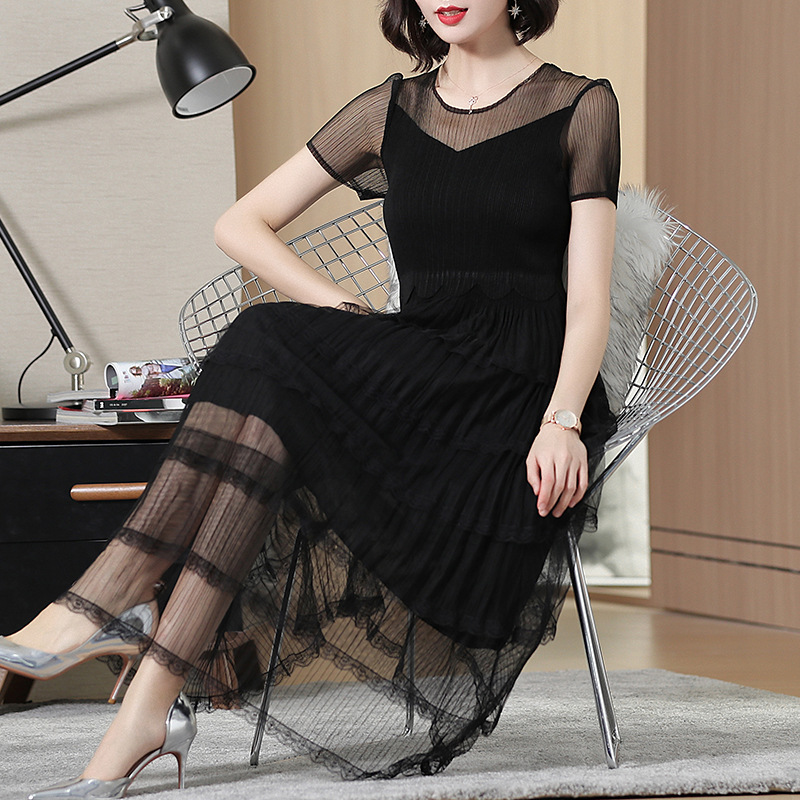Lace Screen Stitching Pleated Dress Summer New Slim Dress