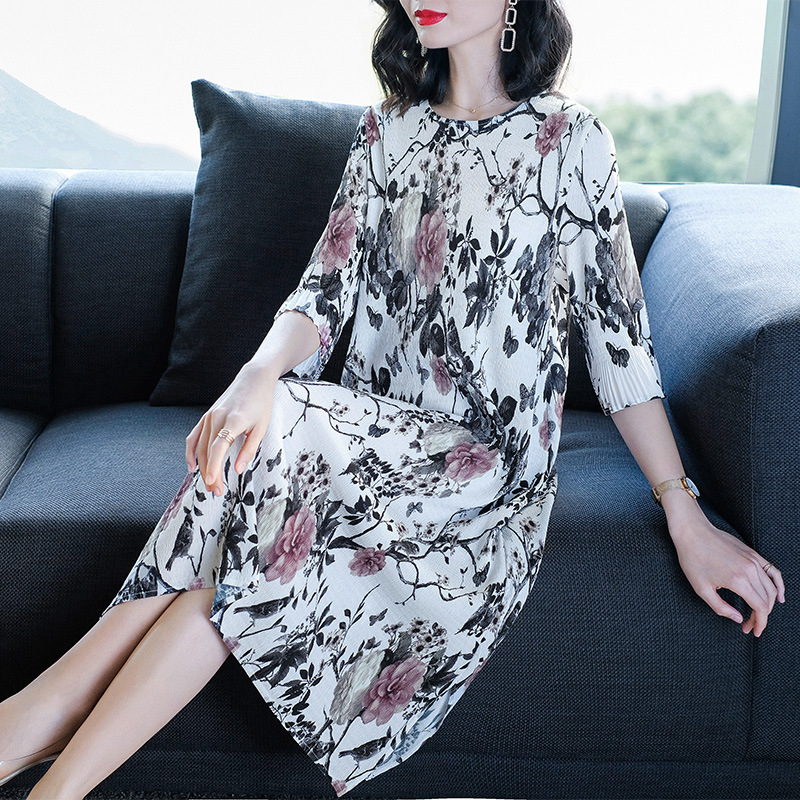 Women Retro Big Size Pleated Dresses Spring Female Printed Loose Dresses