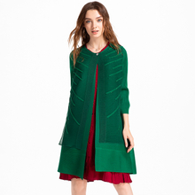 2018 New Arrival Women Coat Pleated Office Lady Three Quarter Sleeve Long Solid V-neck Single Button Regular Jackets