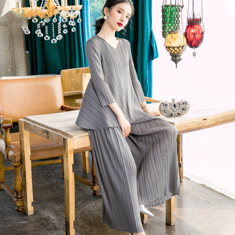 Spring Women Pleated Tops Shirts Trousers Two Pieces Clothing Sets Loose Big Size Suits