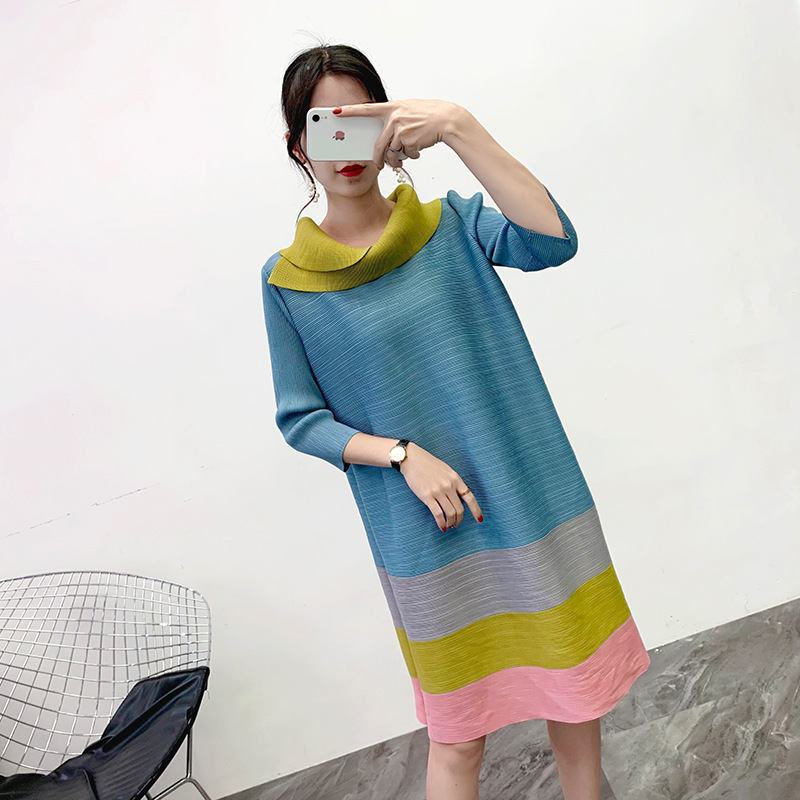 autumn And Winter 2019 Show Women Pleated Dress New Color Big Size Dress