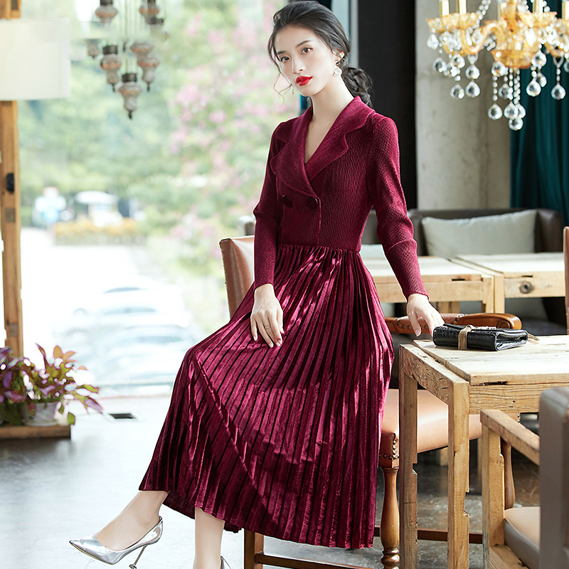 Autumn Women Large Pleated Velvet Dress In Early Spring 2020