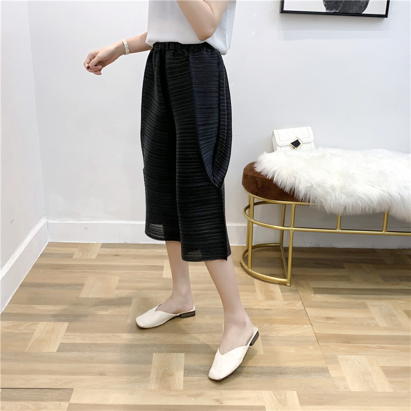 2020 New Pleated 7-point Pants Women's Loose Large Elastic Waist Wide Leg Trousers