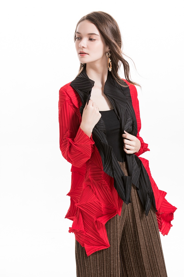 Autumn Women Pleated Fashion New Tidal Jacket Popular Big Size Coat