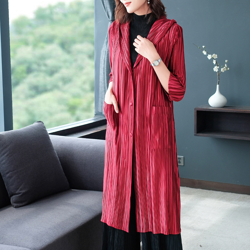 Women Autumn Pleated Plain-coloured Turtleneck Cap Pleated Seven-sleeve Jacket Fashionable Single-row Button Windbreaker