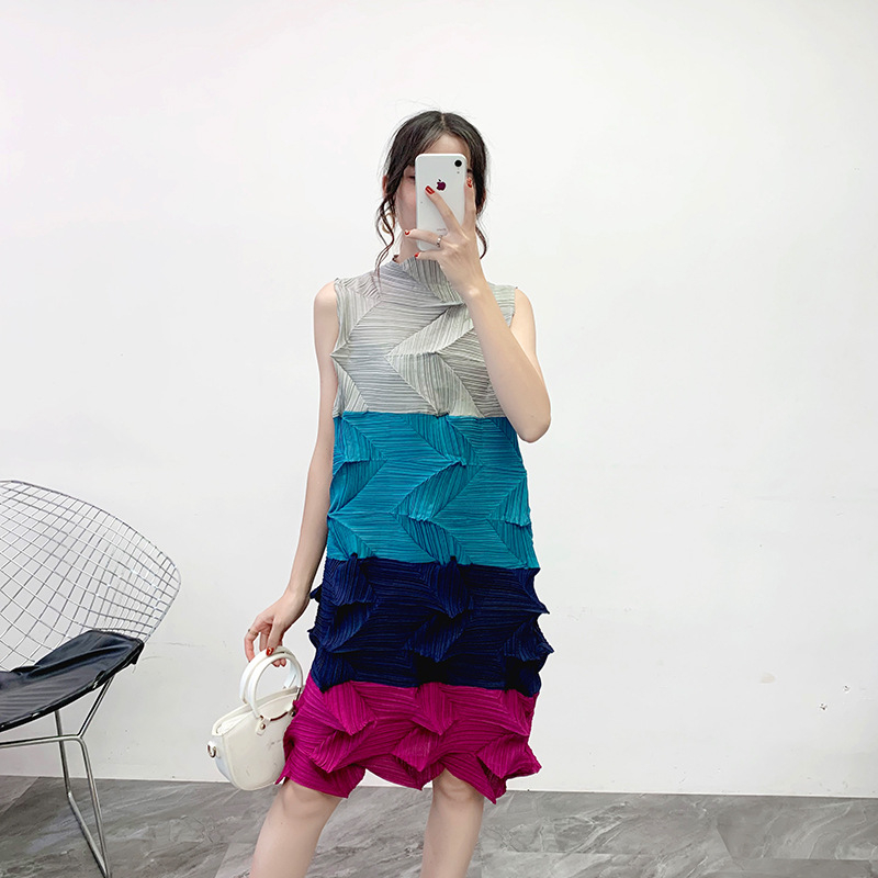 Autumn Winter Big Size Coloured Dress With Pleats Fashion New Bottom Dress