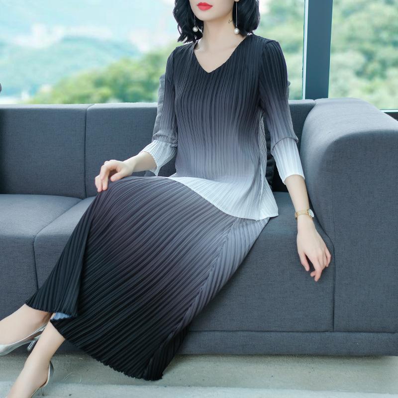 Spring Autumn Women Pleated Fashion New Tidal Pullover Shirts Tops Skirts Clothing Sets