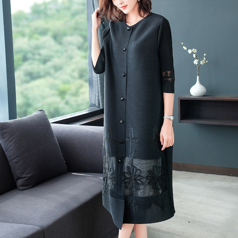 Wrinkle Embroidered Large Windbreaker Jacket Single-breasted Overcoat Autumn Winter Women Tops