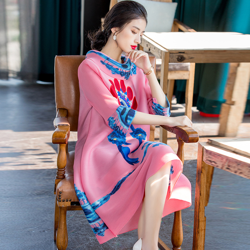 Spring 2020 Large Size Face Print Style Dress New Women's Loose Air Pleated A-line Dress