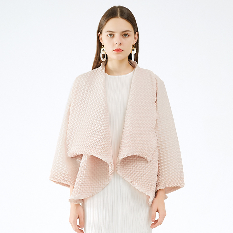 New Handmade Pleated Women's Autumn Loose Bat Sleeve Solid Color Lapel Long Sleeve Coat