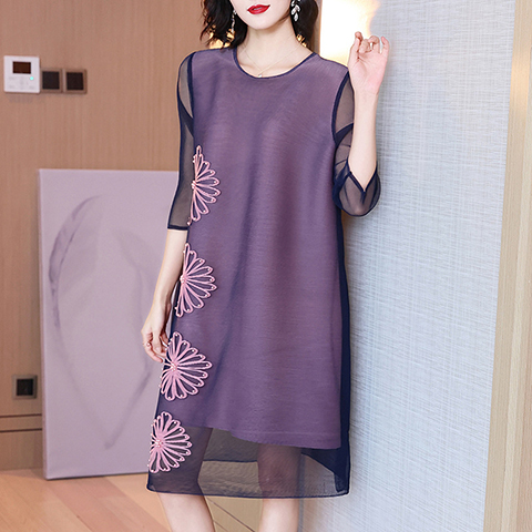 Pleated High-end Foreign Style Mesh Beaded Dress Spring 2021 New Women's Loose Plus Size