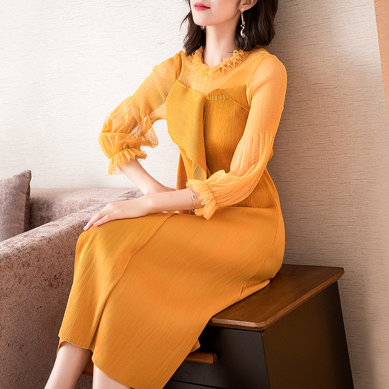 New Spring Summer Dresses Lady Elegant Lace Lantern Sleeve Slim Large Size Dresses