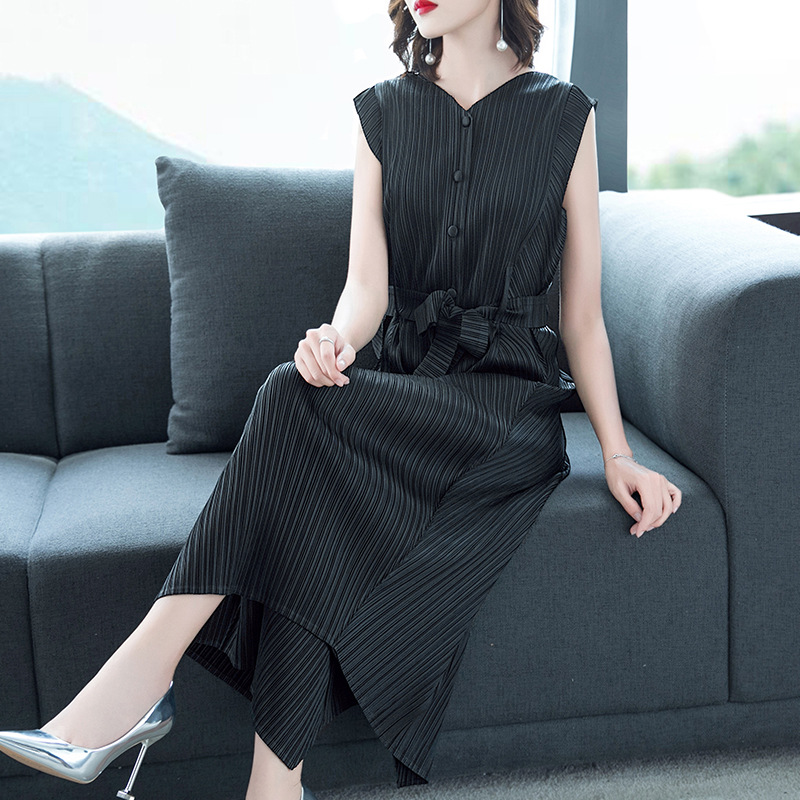 Summer Women Pleated Dress Sleeveless Loose Big Size Dress