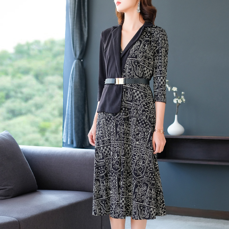 Women Pleated Dress Large Print Autumn New-style Women's Fitted Slim A-shaped Dress