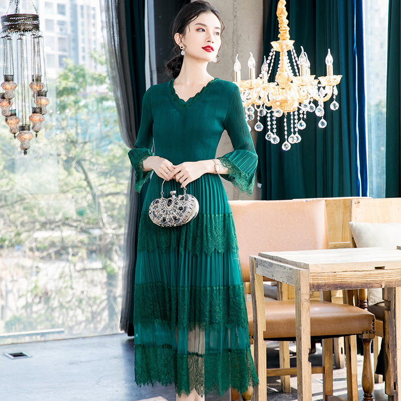 Women Pleated Slim Large Lace Dress 2020 Spring New Mesh Patchwork Dress