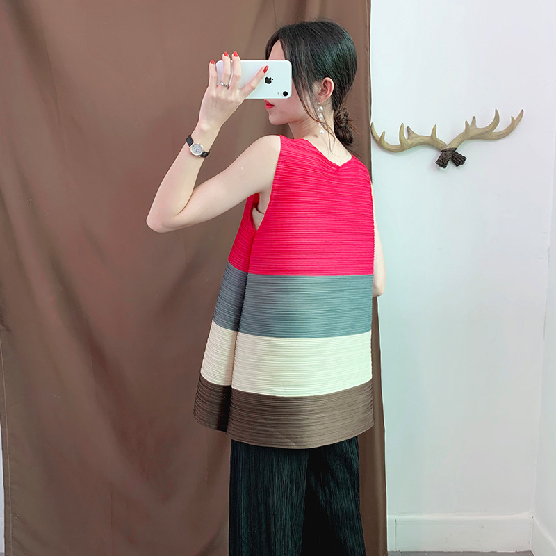 Summer Women Sleeveless Pleated Tops Striped Fashion New Tidal Big Size Vest
