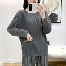 2020 New Pleated T-shirt Loose Large Round Neck Women Tops