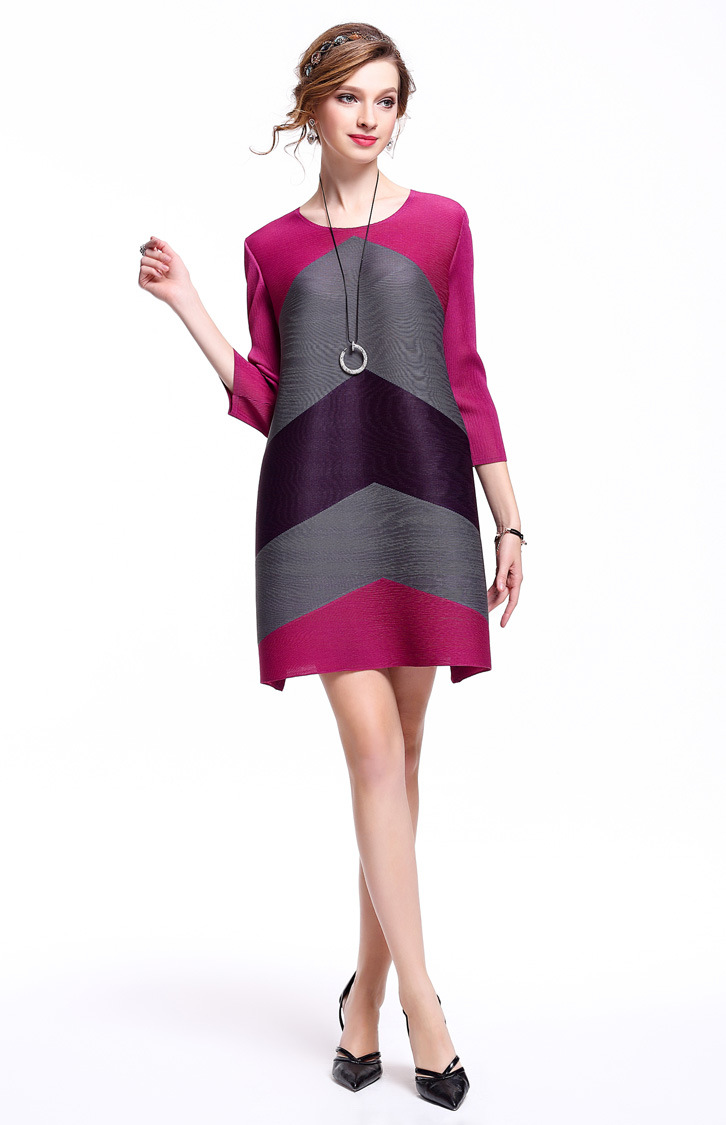 Fold All-match - Fashion Color Sharp Triangular Temperament Slim Pleated Dress