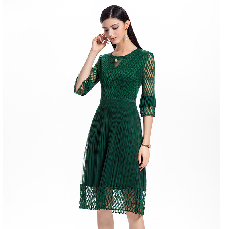 High End Wrinkle 2018 Summer Big Size Ladies' Pleated Lace Dress