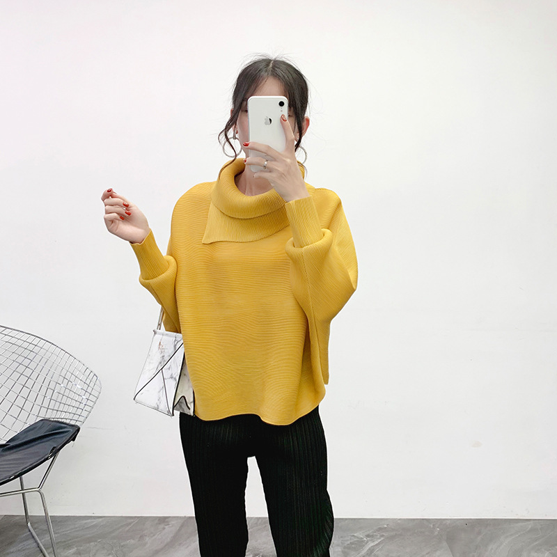 Pleated Lapel Bat Sleeve T-shirts Winter New Long Sleeve Pleated Bottoming Loose Women's Tops