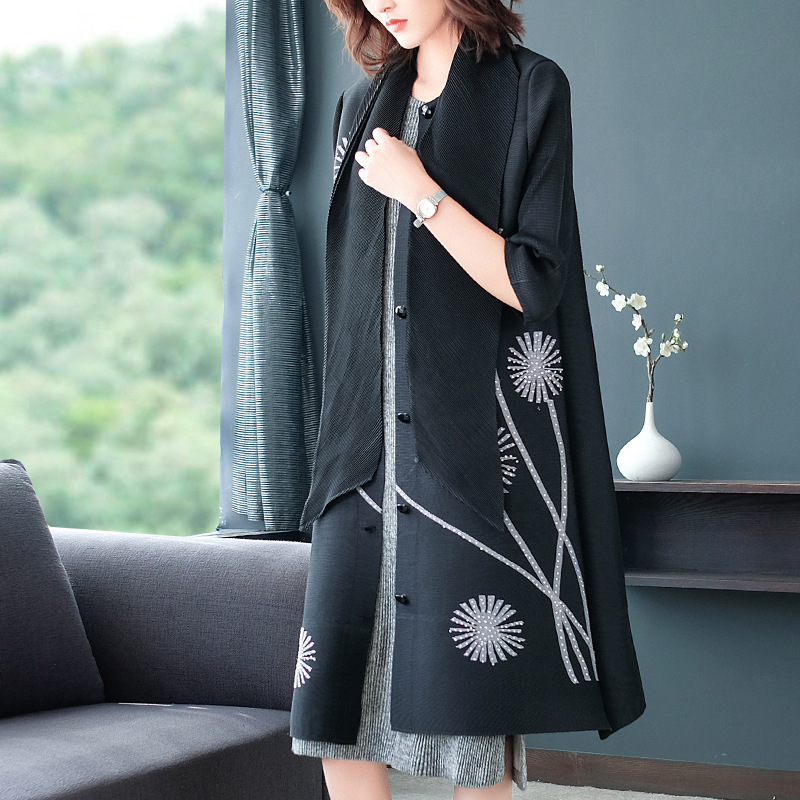 Autumn Winter New Style Embroidered Nailed Pearl Jacket Big Size Coat