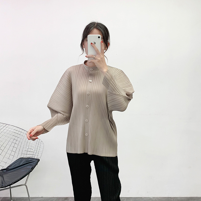 Autumn Women Pleated Fashion New Tidal Loose Big Size Beige Jacket Coat