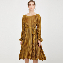 2020 Spring New Square Collar Design Golden Yellow Dress Lace Up Waist Petal Cuffs A-line Dress
