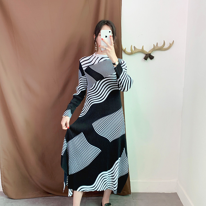 Women New High-end Temperament Pleated Dress Autumn Dress