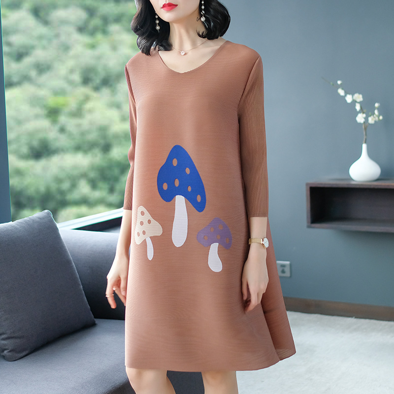 Women Pleated Spring Loose Large Size Fashion Printed Temperament Dress