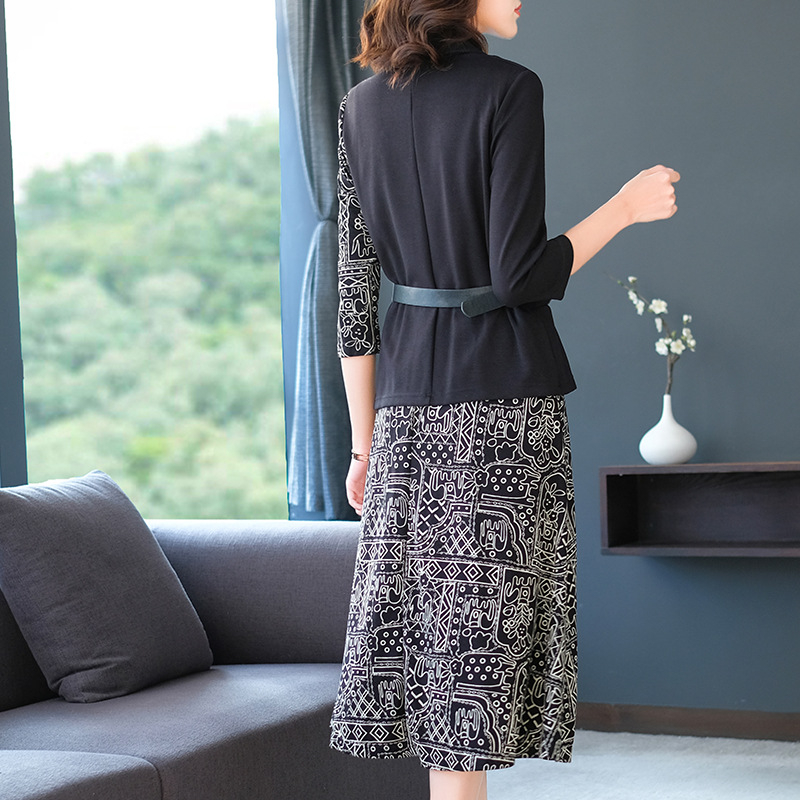 Women Pleated Dress Large Print Autumn New-style Women's Fitted Slim A-shaped Dress