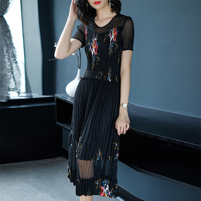 Women Lace Elegant Printing Pleats Lady Long Fashion New One-piece Dress