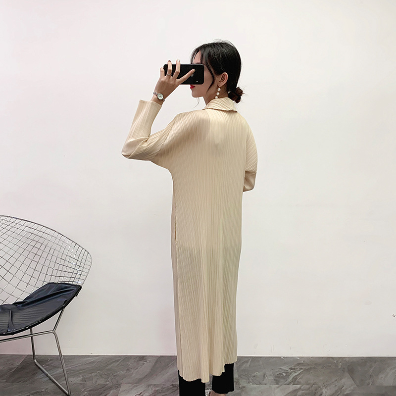 Pleated Windbreaker Autumn And Winter 2019 New Style Apricot Long Windbreaker Women's Coat