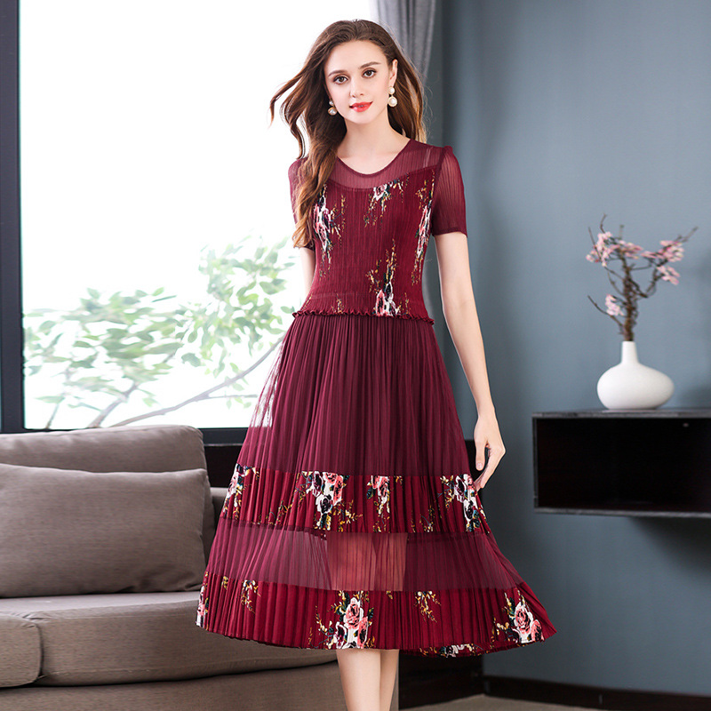 Summer Women Fashion New Printing Round Neck Lady Elegant Short Sleeved Wrinkle Popular Dress
