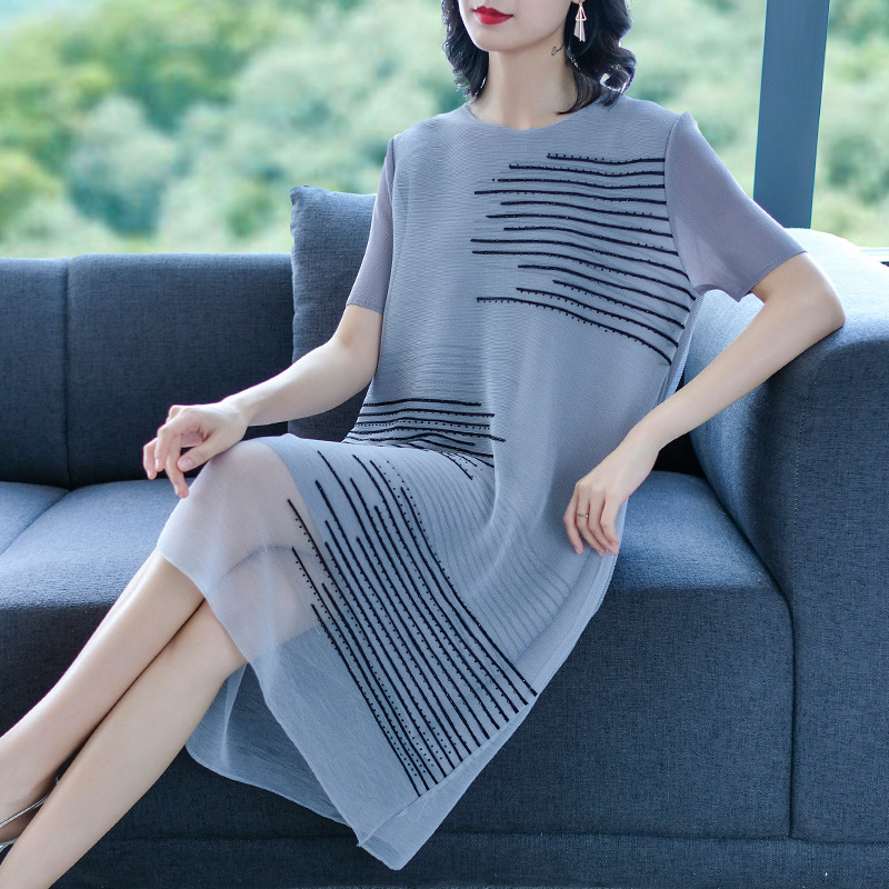 Spring Summer Women Pleated Fashion New Tidal Loose Big Size Short Sleeve Popular Dresses
