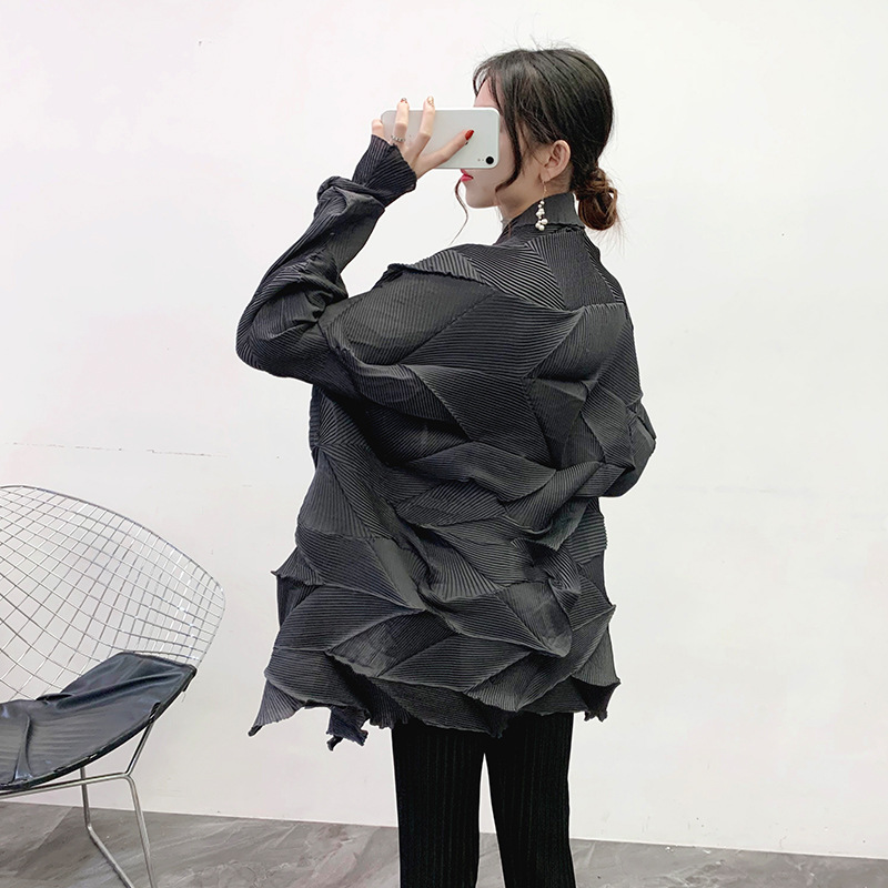 Women Fashion New Pleated Fashion New Tidal Crinkled Loose Big Size Cardigan Jacket Coat