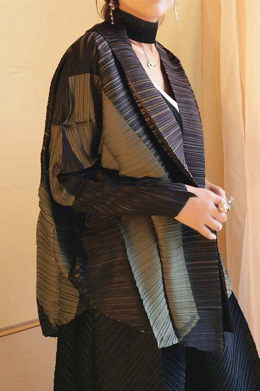 Women New Long Sleeve Slim Korean Version Loose Bat Sleeve Jacket Short Style Coat