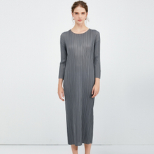 Spring 2020 New Basic Dress Slim Simple Women Pleated Dress